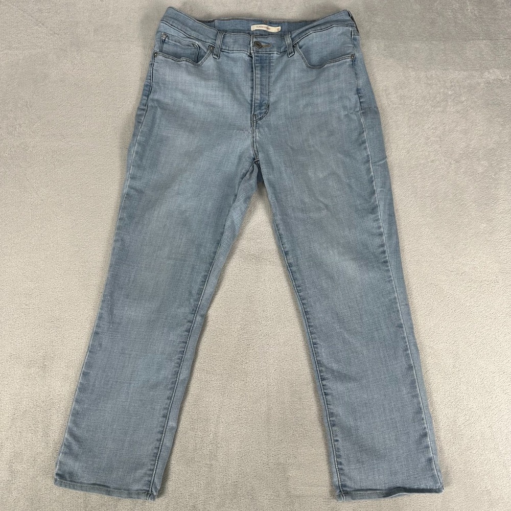 Levi's Classic Straight Jeans Women's Size 12 Light Wash Denim